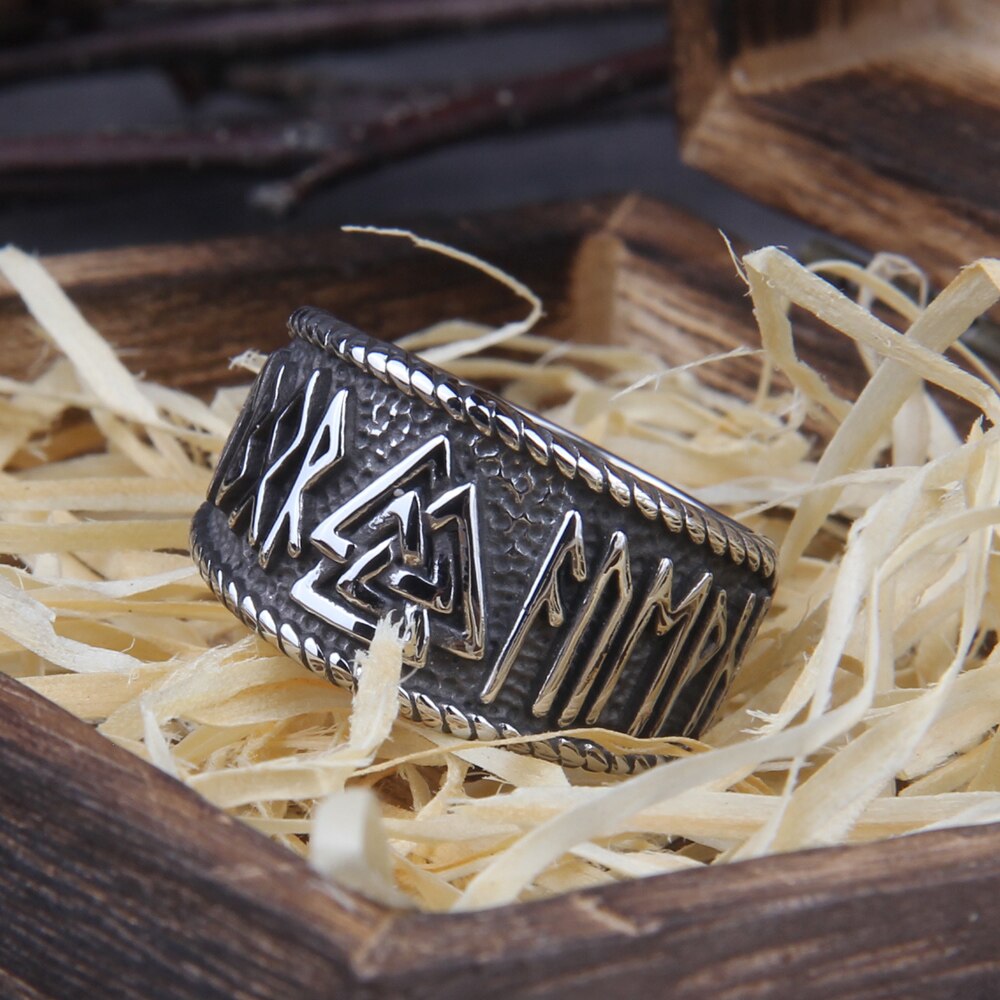 NORSE VALKNUT RING - STAINLESS STEEL