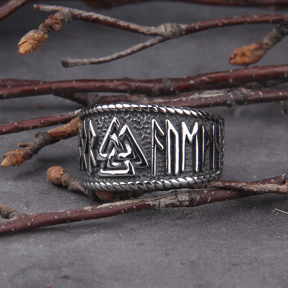 NORSE VALKNUT RING - STAINLESS STEEL