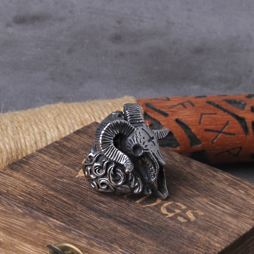 DEMON SPANGANHELM RING - STAINLESS STEEL
