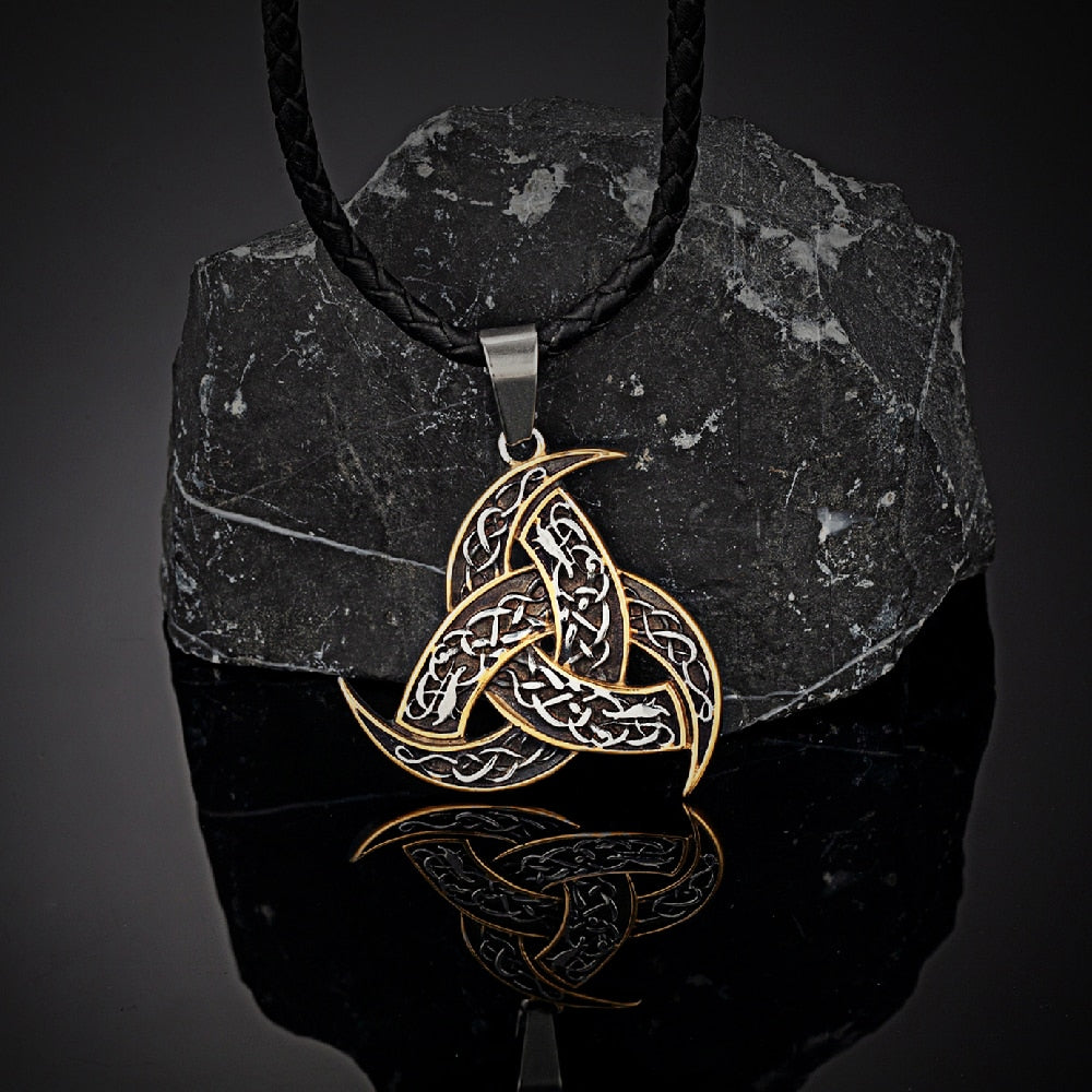 NORSE TRINITY KNOT NECKLACE - STAINLESS STEEL
