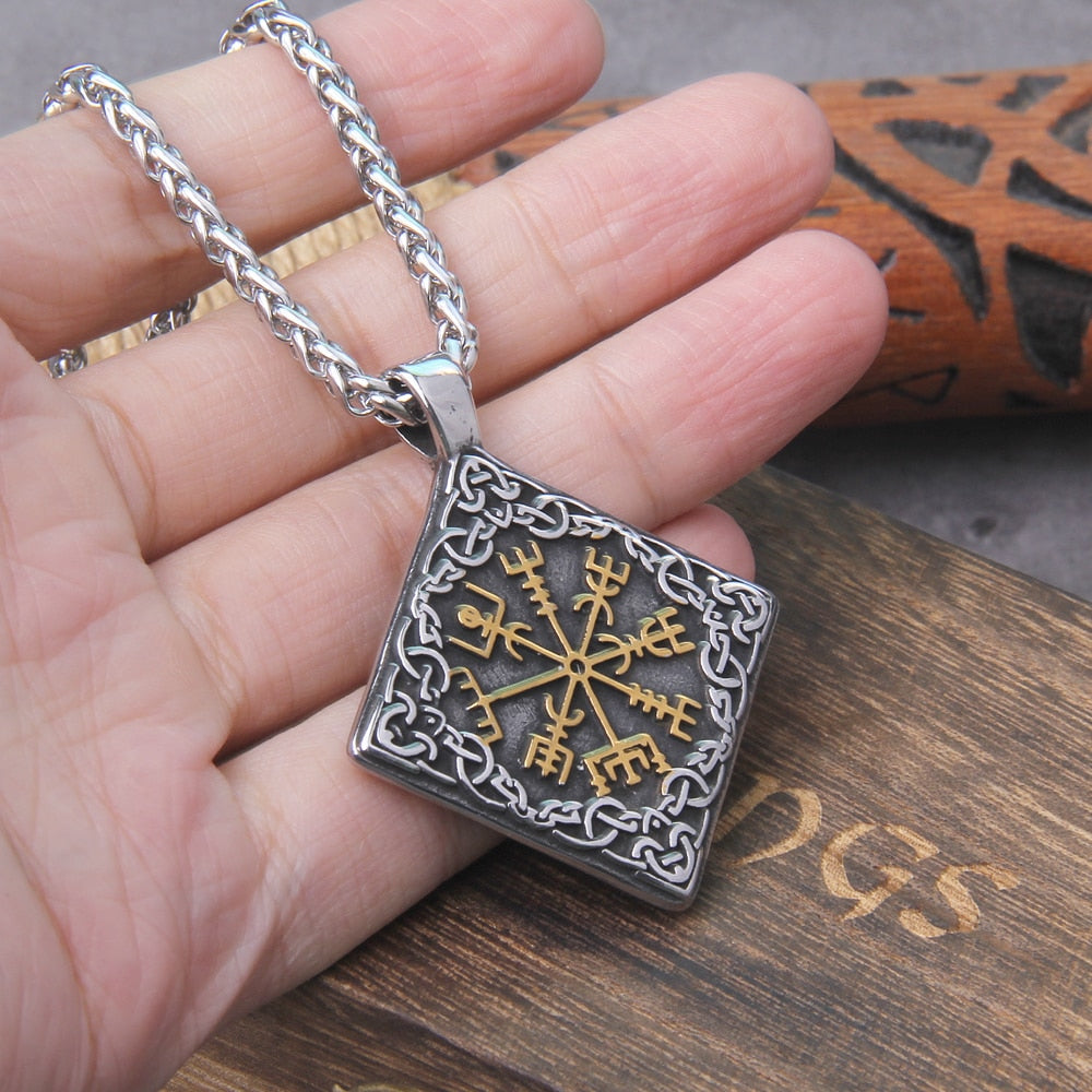 VEGVISIR PENDANT - STAINLESS STEEL