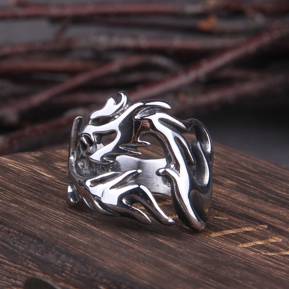 VEGVISIR DRAGON RING- STAINLESS STEEL