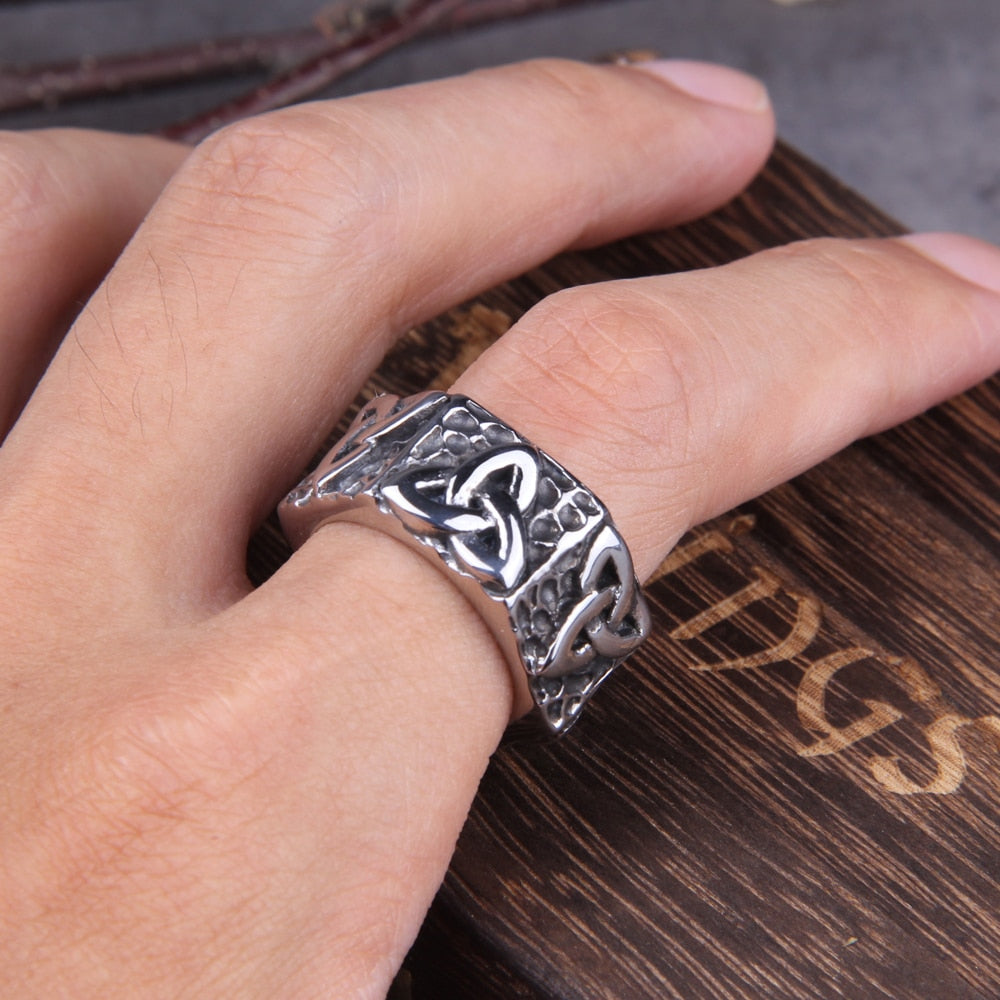 CELTIC KNOT ENTERAL RING- STAINLESS STEEL