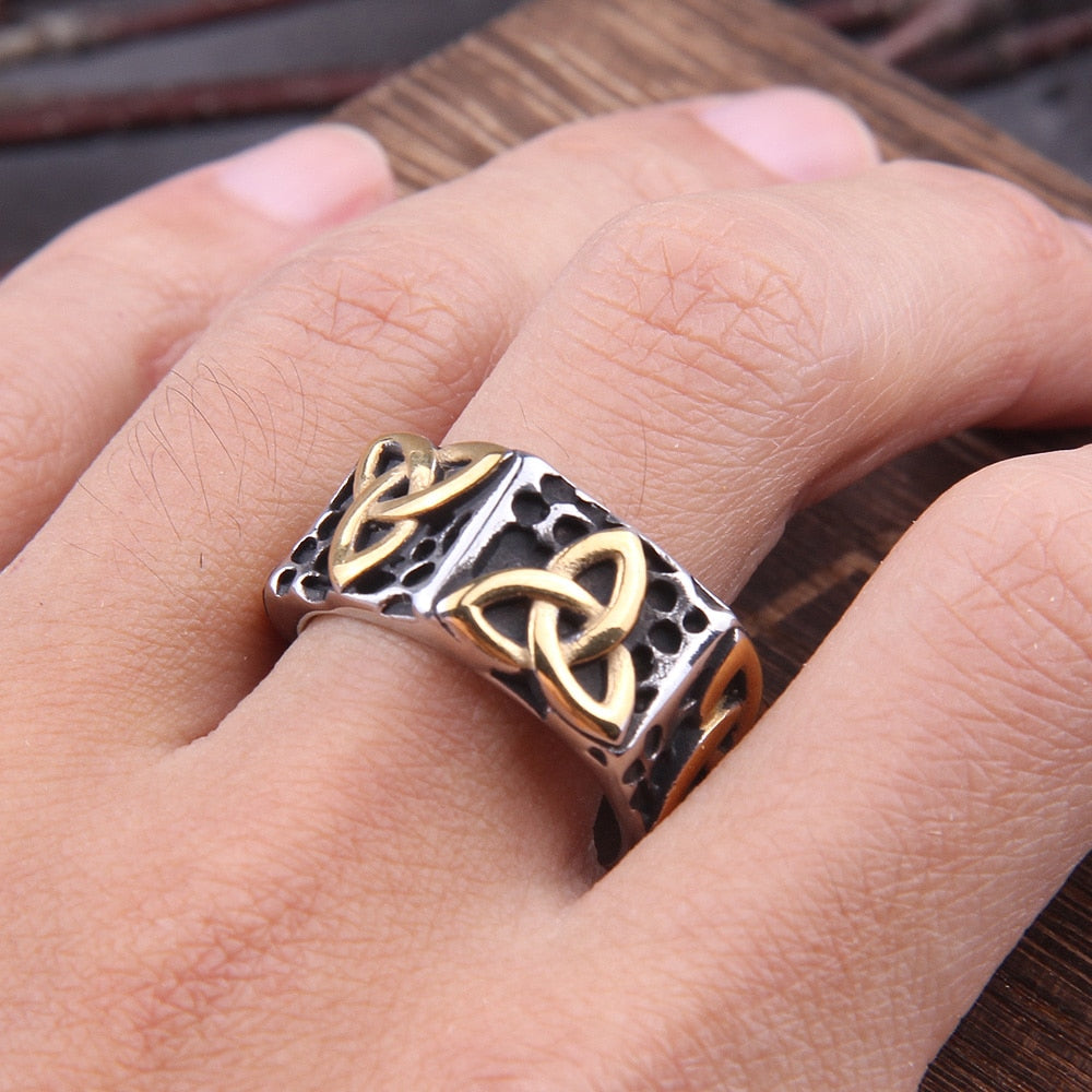 CELTIC KNOT ENTERAL RING- STAINLESS STEEL