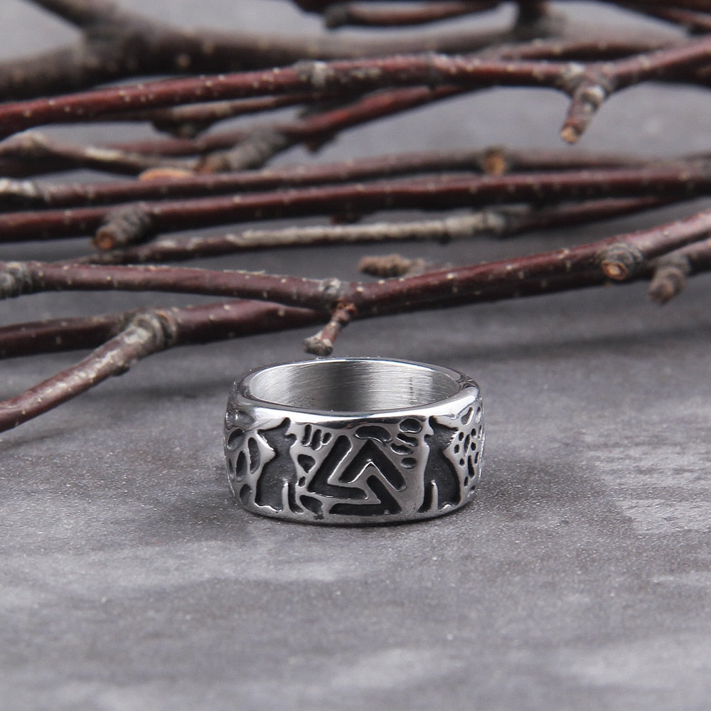 MEN OF WOLVES VALKNUT RING- STAINLESS STEEL