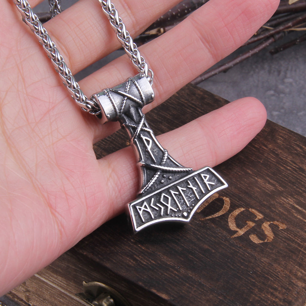 STAND TALL PENDANT - STAINLESS STEEL